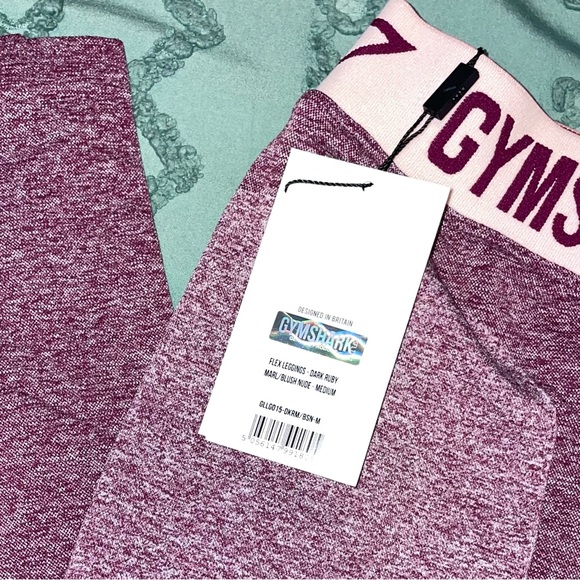 Gymshark 3 Piece Flex Set - Picture 6 of 12